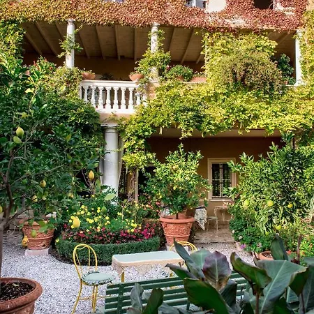 فندق مبيت وإفطار Mezza Luna لوناتو