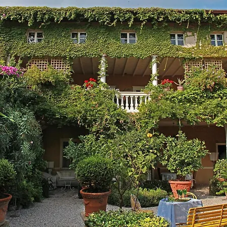 Mezza Luna Lonato del Garda